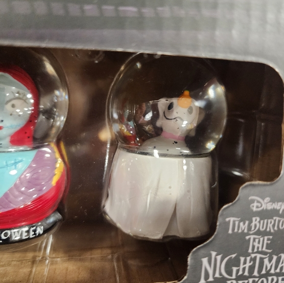 Mini Nightmare Before Christmas Snow Globes - Set of 3 Halloween Globes - Picture 4 of 8